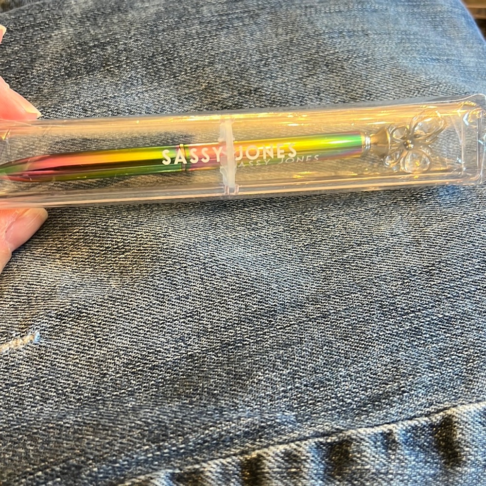 Sassy Jones iridescent pen. New without tags